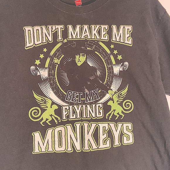 “Don’t make me get my flying monkeys” tshirt - Picture 2 of 3